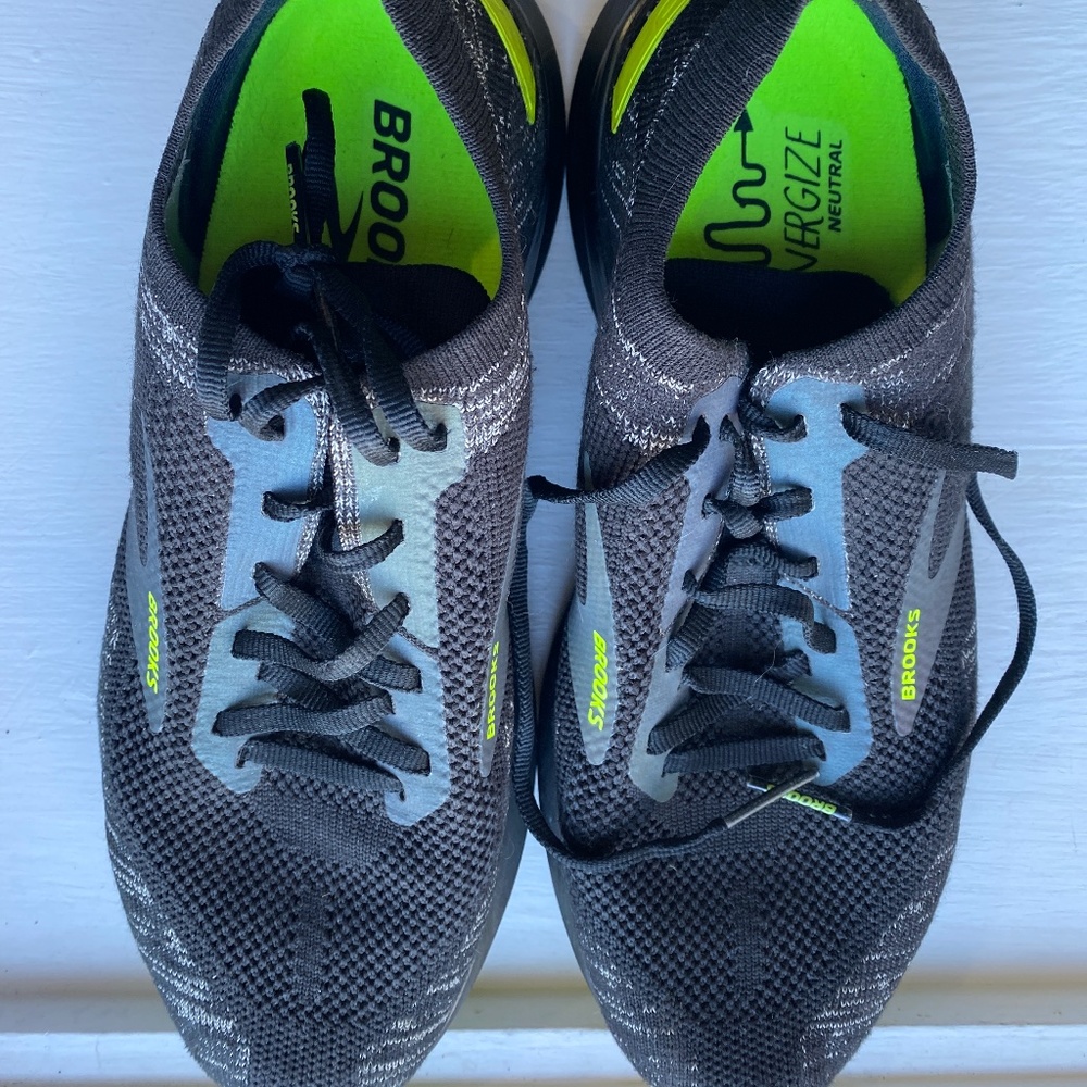 Brooks running shoes women's size 9